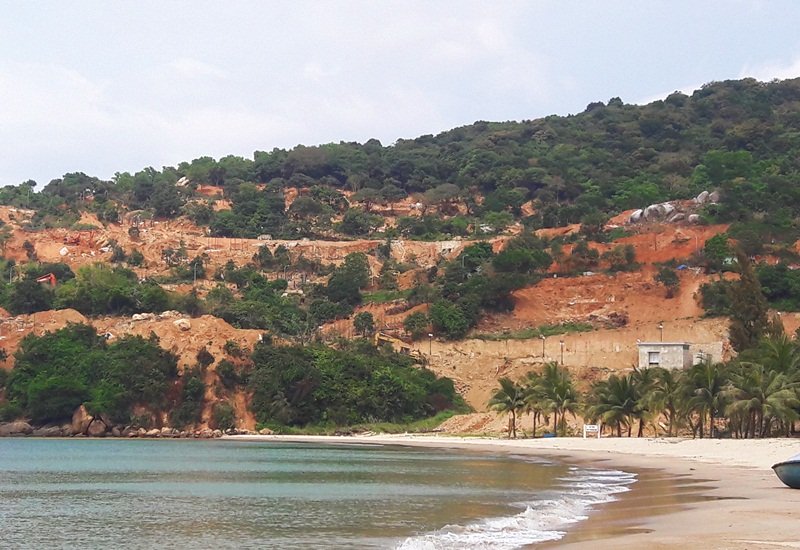 Đ&agrave;[-]Nẵng:[-]C&agrave;y[-]xới[-]b&aacute;n[-]đảo[-]Sơn[-]Tr&agrave;,[-]kiểm[-]tra[-]ph&aacute;t[-]hiện[-]nhiều[-]sai[-]phạm